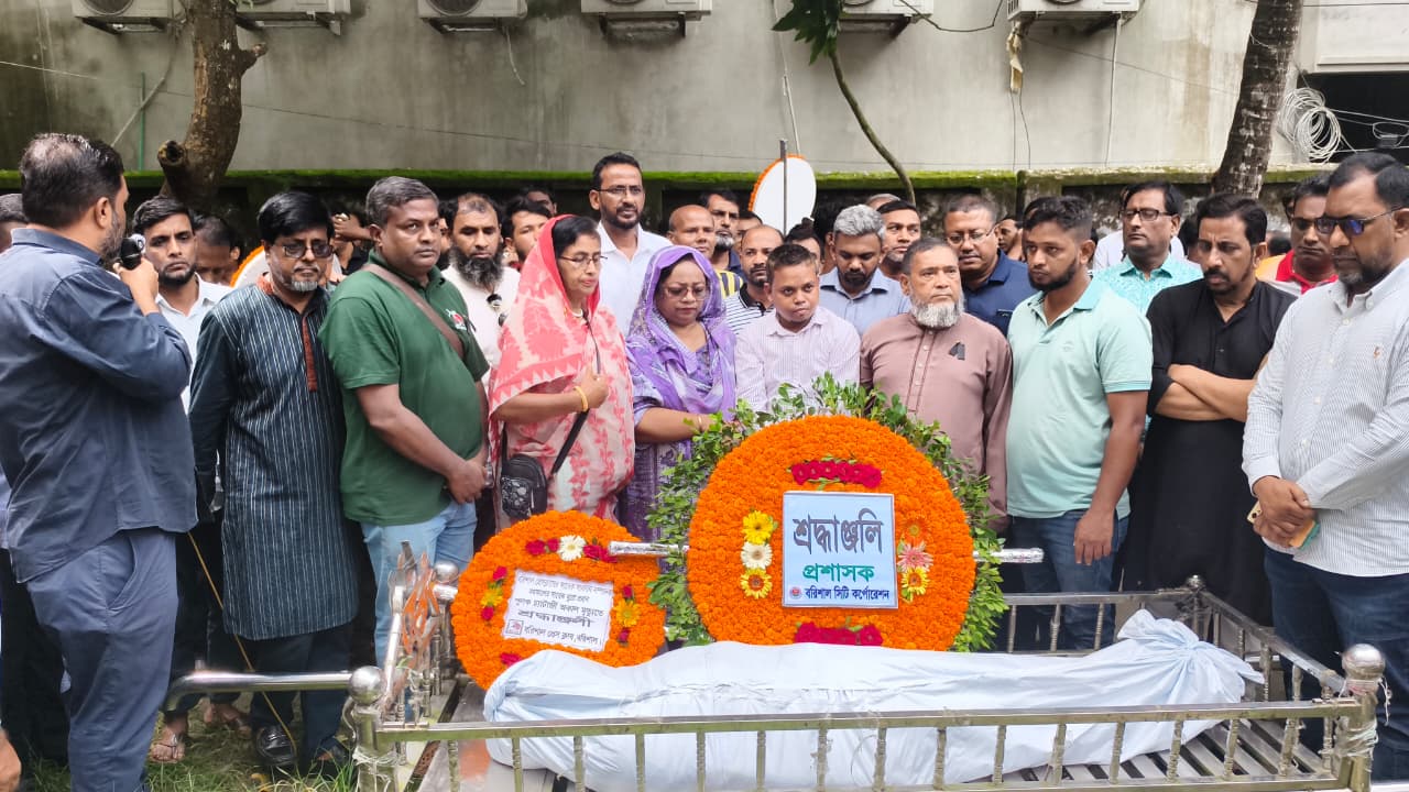 শেষকৃত্য সম্পন্ন সাংবাদিক পুলক চ্যাটার্জির